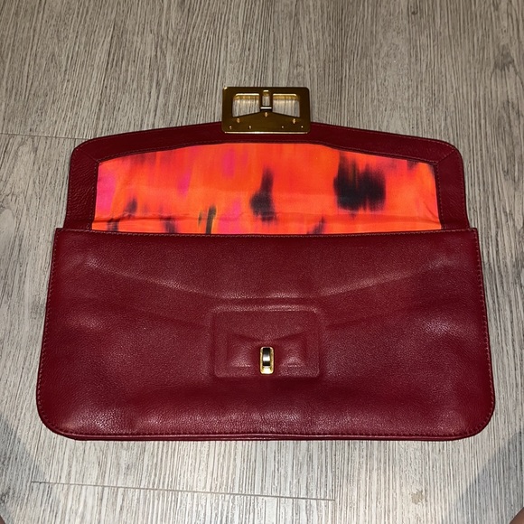 Ike new Marc By Marc Jacobs large clutch. - Picture 7 of 11